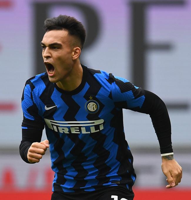 包含意大利客场大胜利沙,三连胜稳居小组榜首,气势如虹的词条 包含意大利客场大胜利沙,三连胜稳居小组榜首,气势如虹的词条