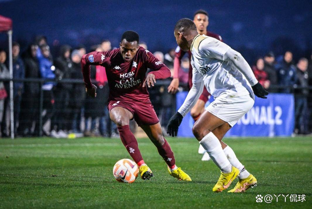 兰斯在主场大胜，收获关键比赛，引发热议